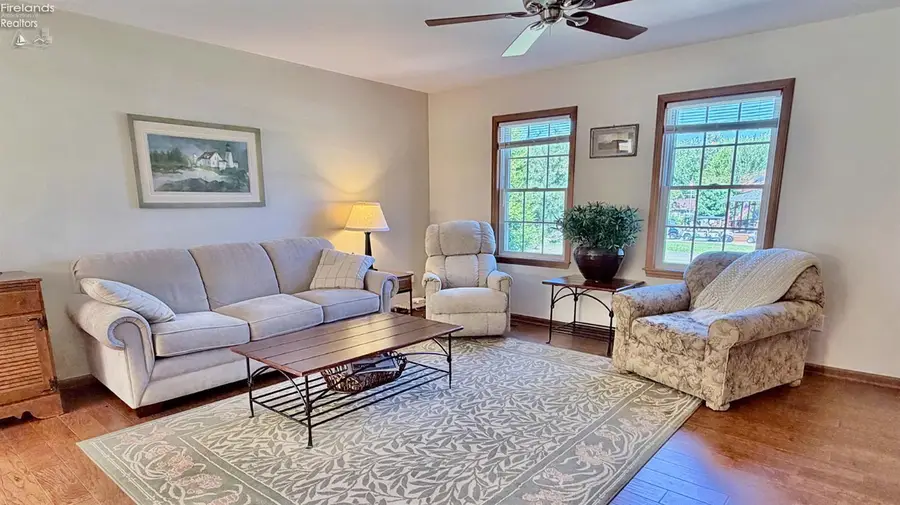 404 Sweet Valley Lane, Kelleys Island, OH 43438 - #2