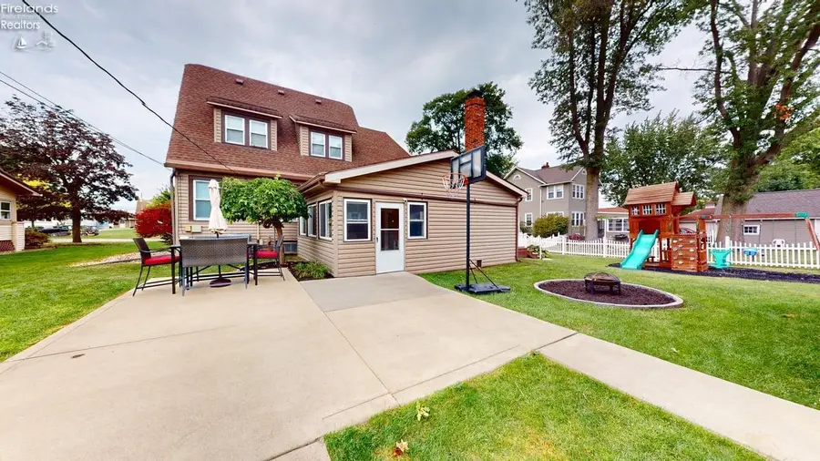 913 S Myrtle, Willard, OH 44890 - #3