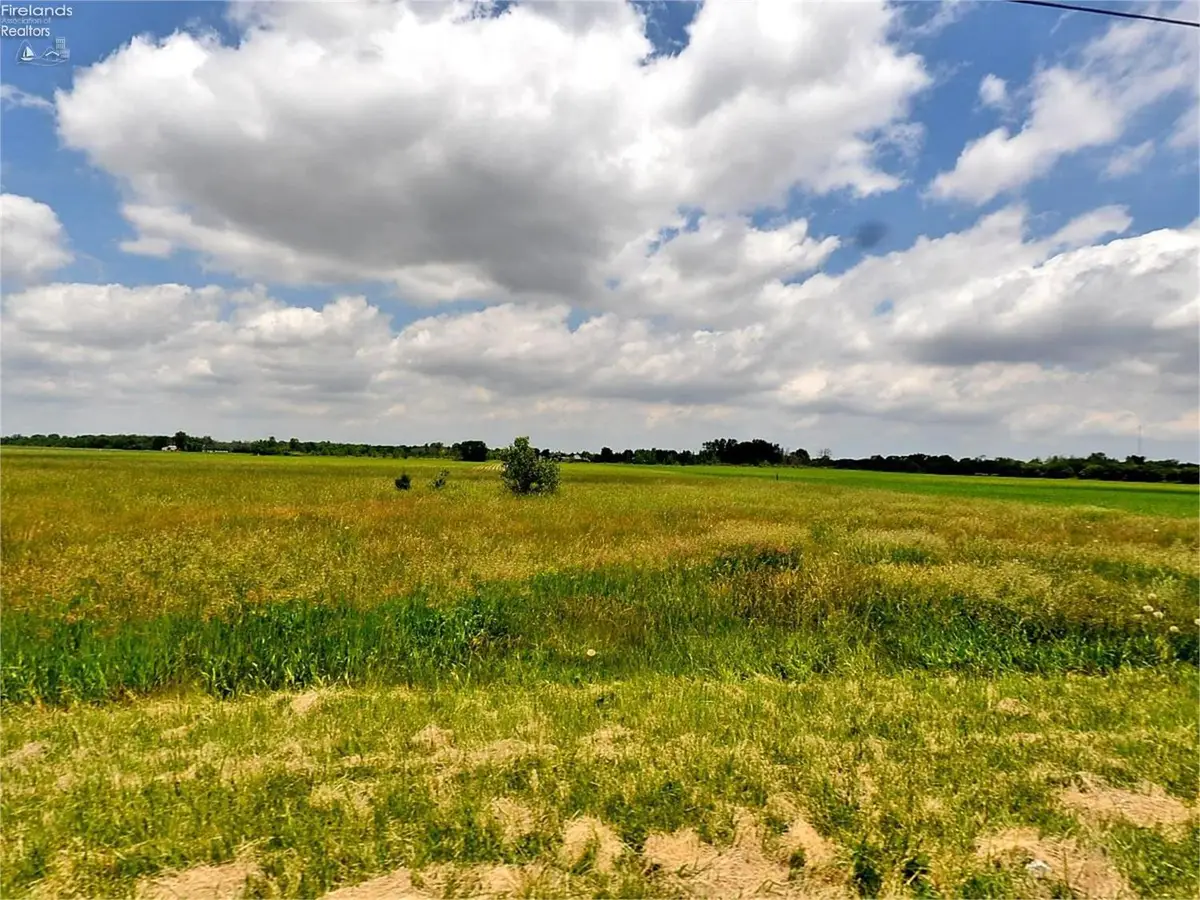 2816 County Road 65, Fremont, OH 43420 - #1