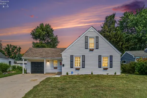 110 Shumaker Drive, Bellevue, OH 44811