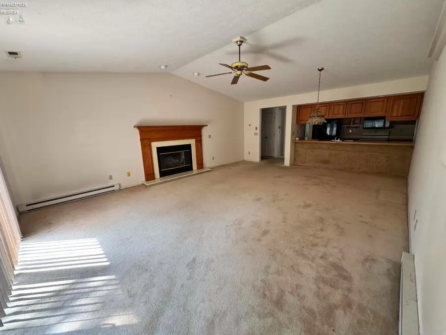 316 Rivers Edge Drive, Huron, OH 44839 - #2