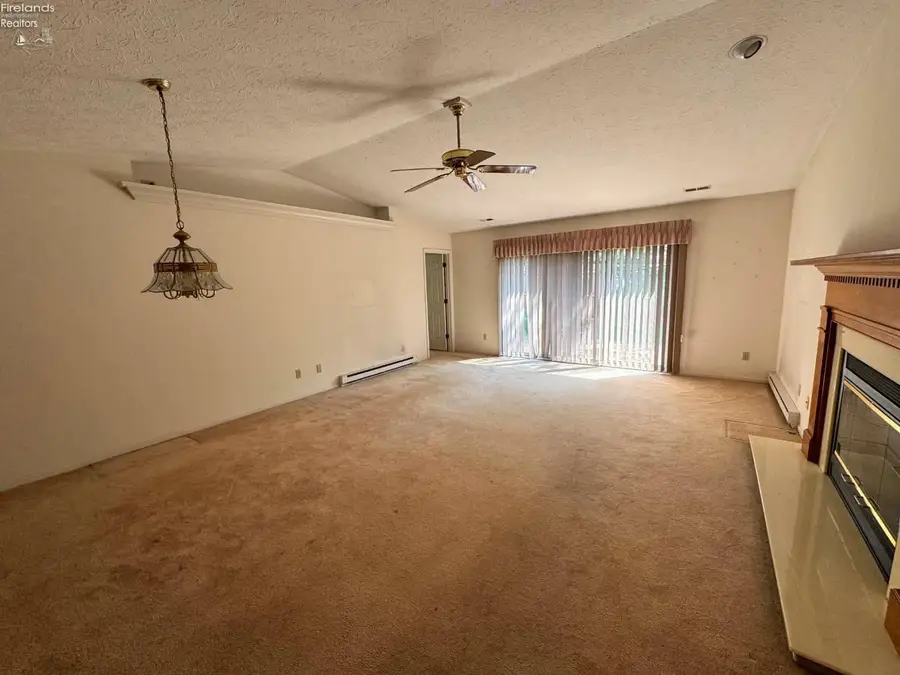 316 Rivers Edge Drive, Huron, OH 44839 - #3