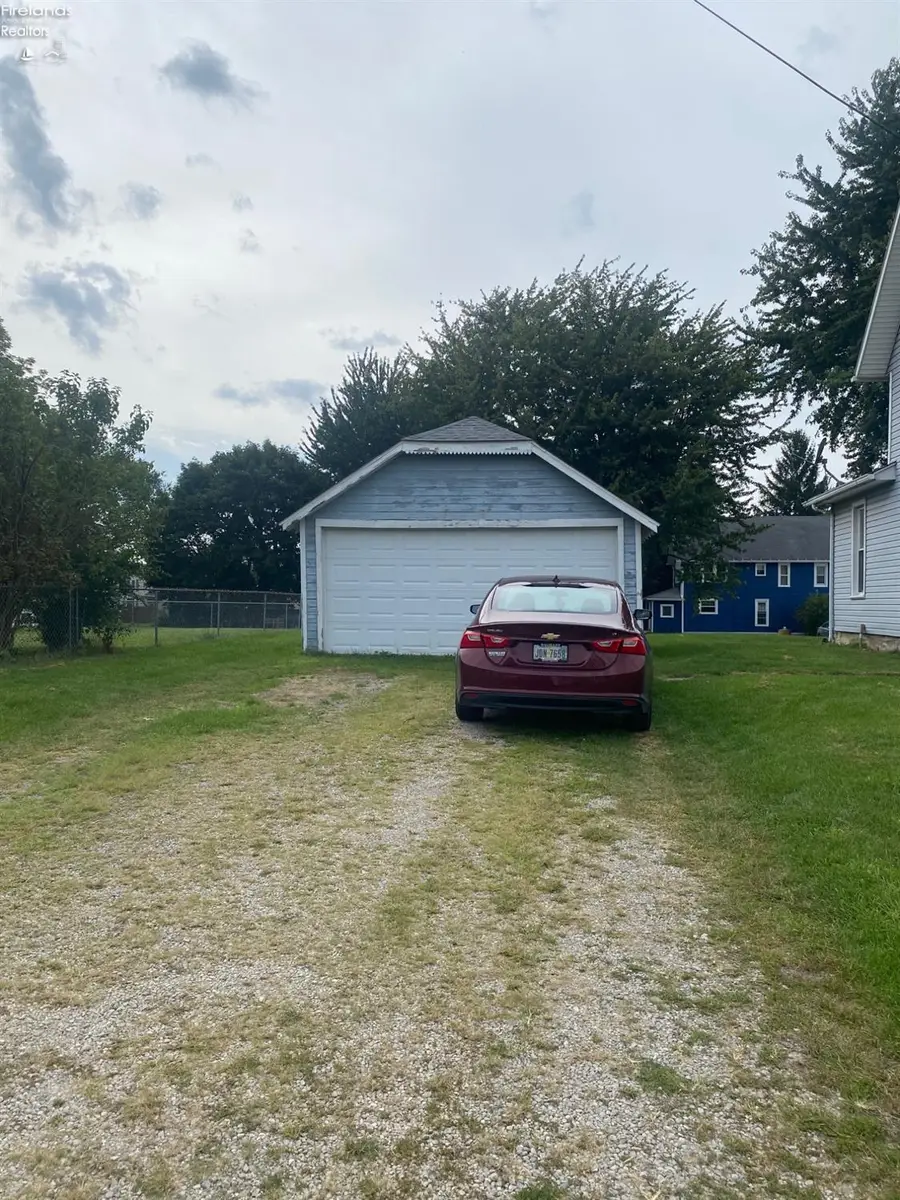 710 E Main Street, Bellevue, OH 44811 - #2