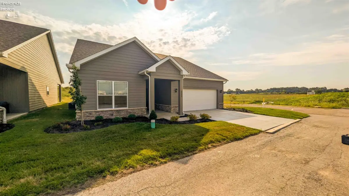 6025 Coventry Circle, Huron, OH 44 - #1