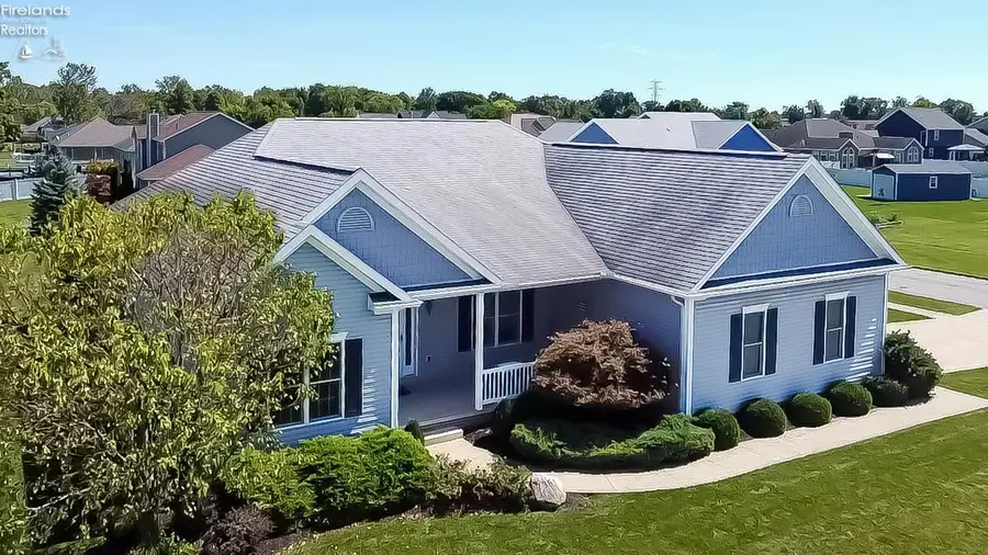 738 Walnut Ridge, Sandusky, OH 44870 - #2