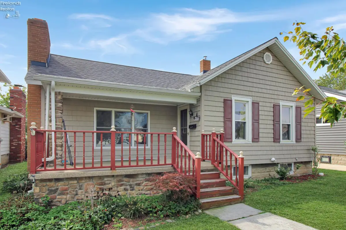 410 E 6th Street, Port Clinton, OH 43452 - #1