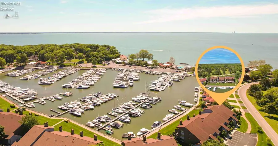3258 N Marina View Drive #7, Port Clinton, OH 43452 - #2