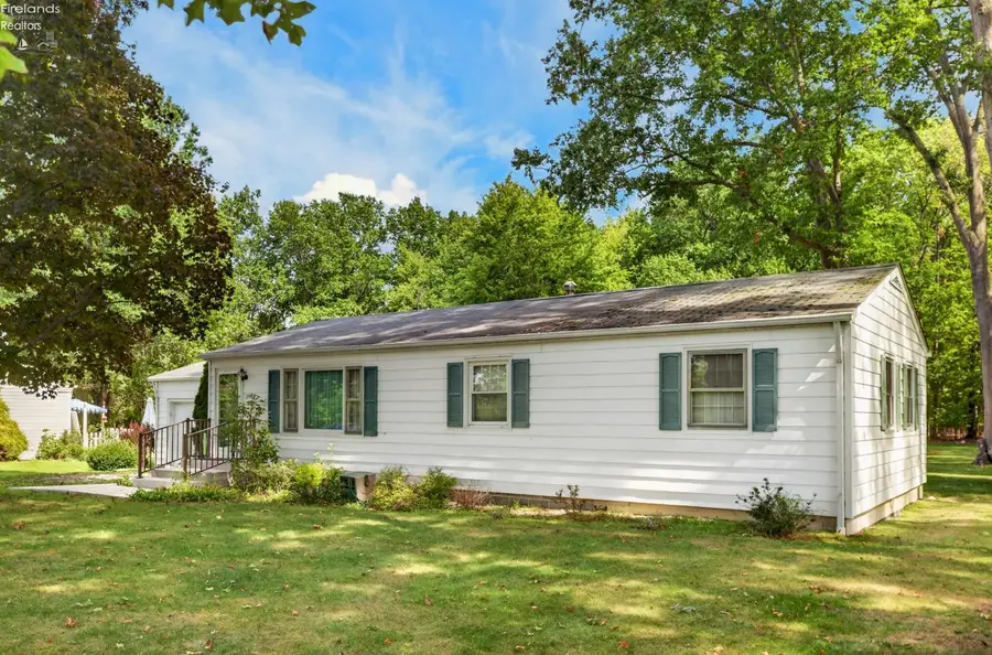 1593 Vermilion Road, Vermilion, OH 44089 - #2