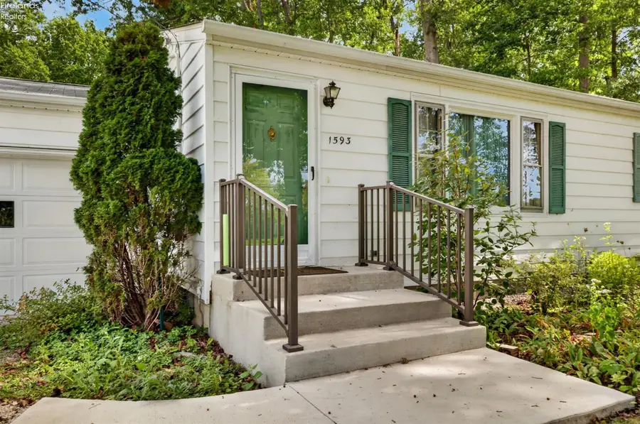 1593 Vermilion Road, Vermilion, OH 44089 - #3