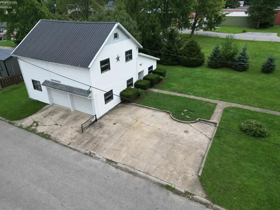 180 W Main Street, New London, OH 44851 - #3