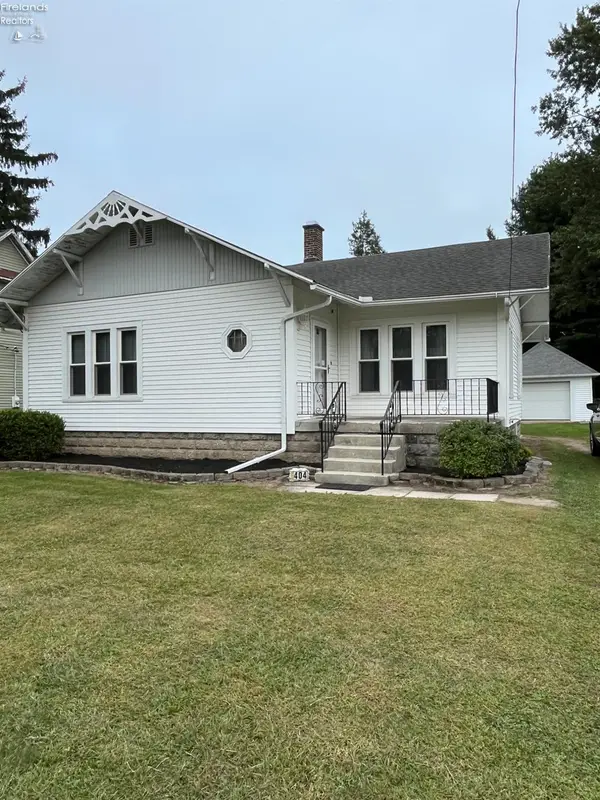 404 E Maple Street, Clyde, OH 43410