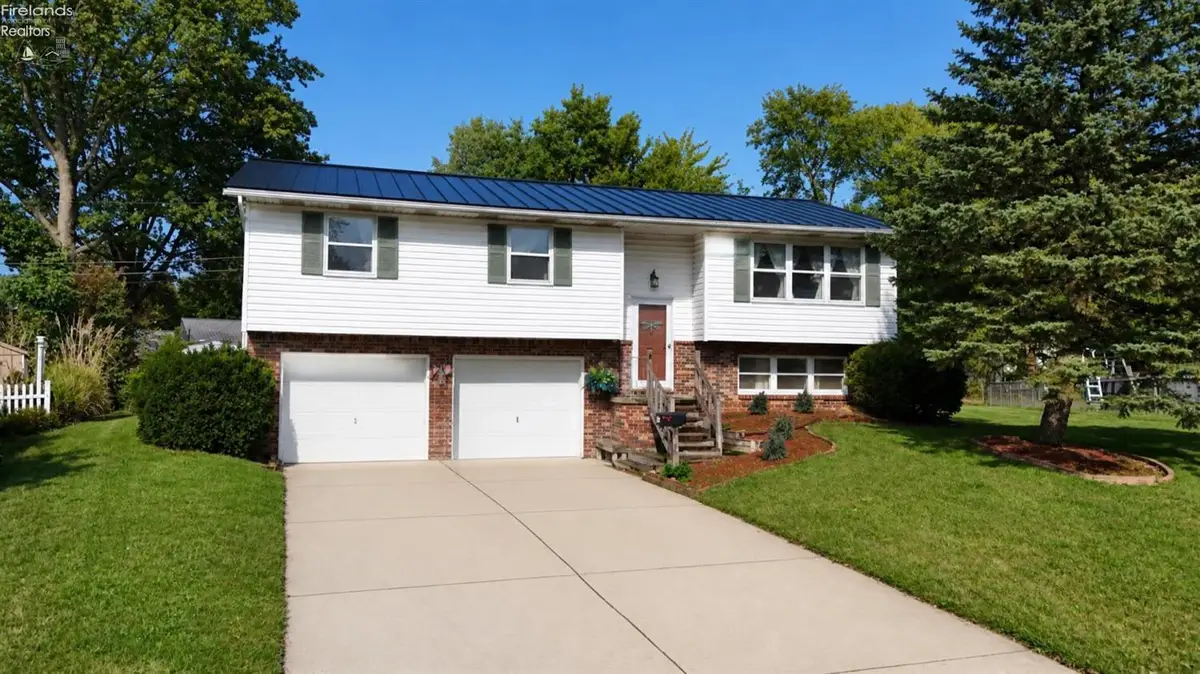 21 Timothy Avenue, Willard, OH 44890 - #1