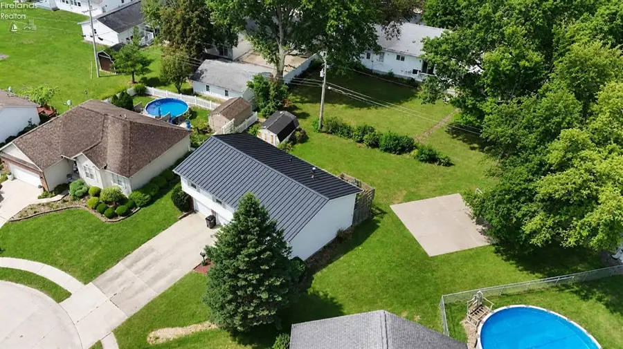 21 Timothy Avenue, Willard, OH 44890 - #3