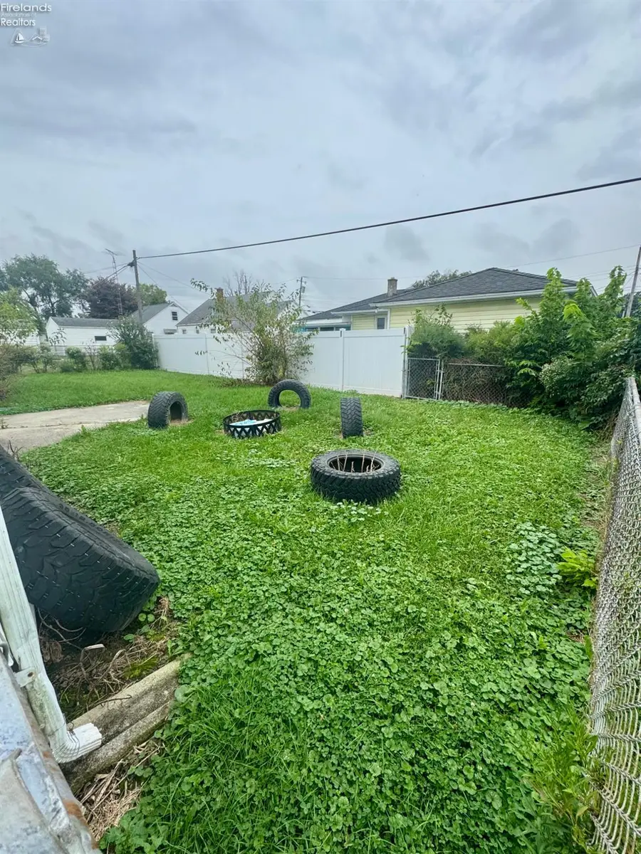 2213 Karl Ann Drive, Sandusky, OH 44870 - #2