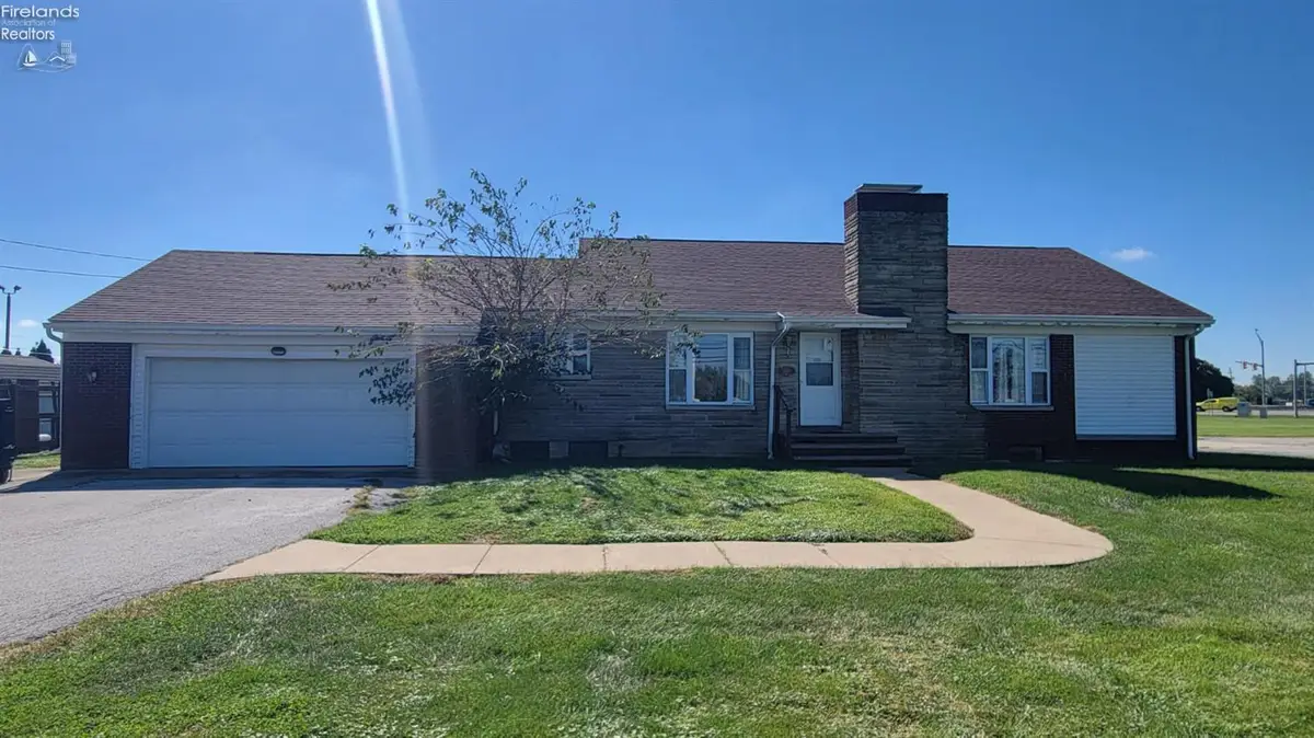 3230 Venice Road, Sandusky, OH 44870 - #1
