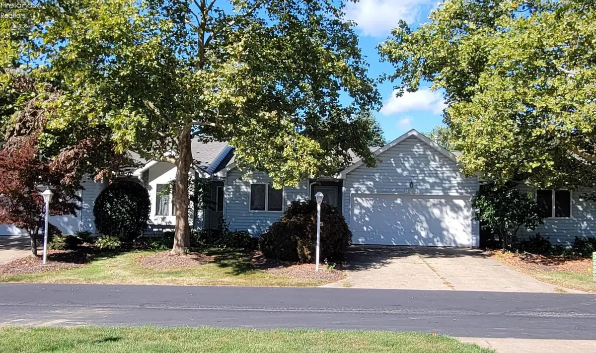 813 Elizabeth Drive, Huron, OH 44839 - #1