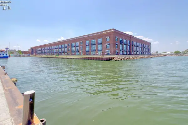 401 Shoreline #304, Sandusky, OH 44870