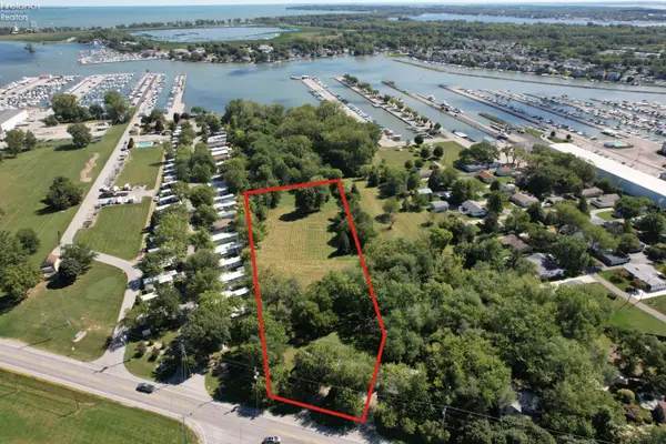 2157 NE Catawba Road, Port Clinton, OH 43452
