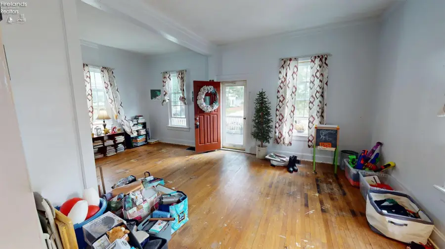 813 N Main Street, Fostoria, OH 44830 - #3