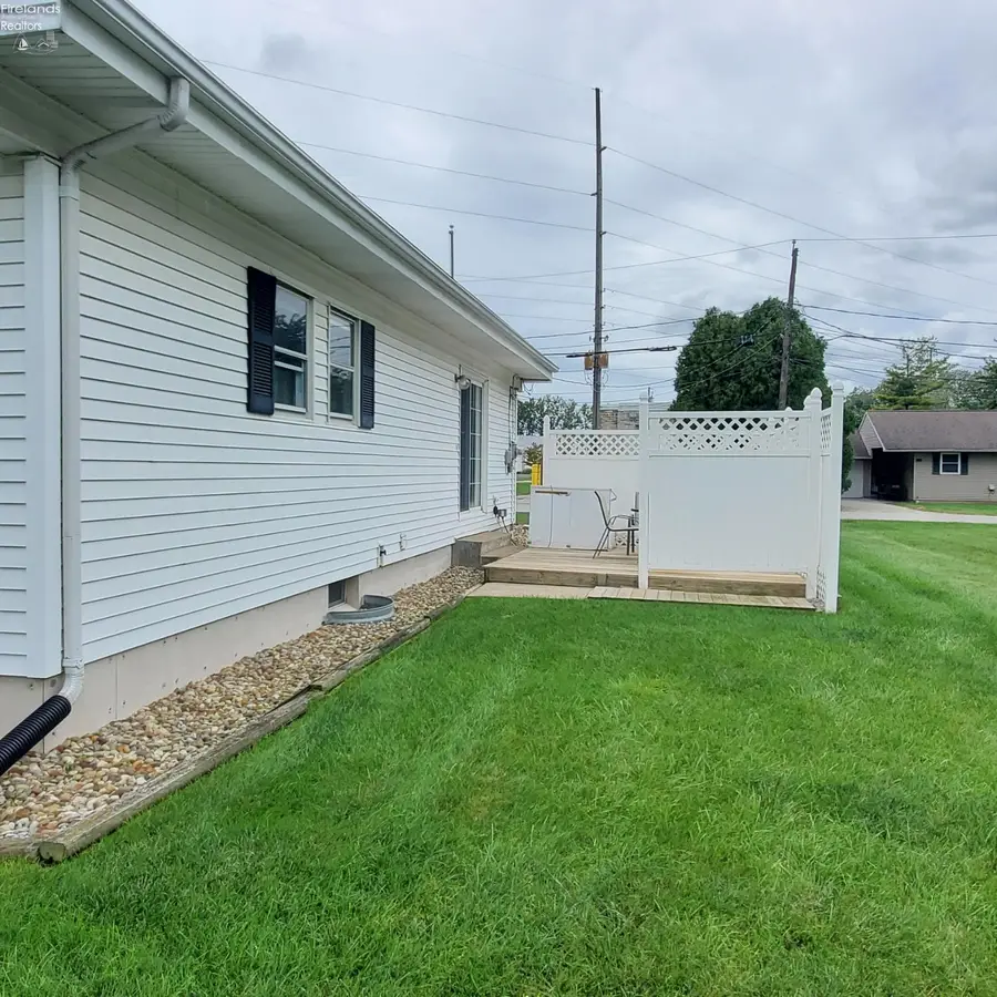 408 Ontario Street, Huron, OH 44839 - #2