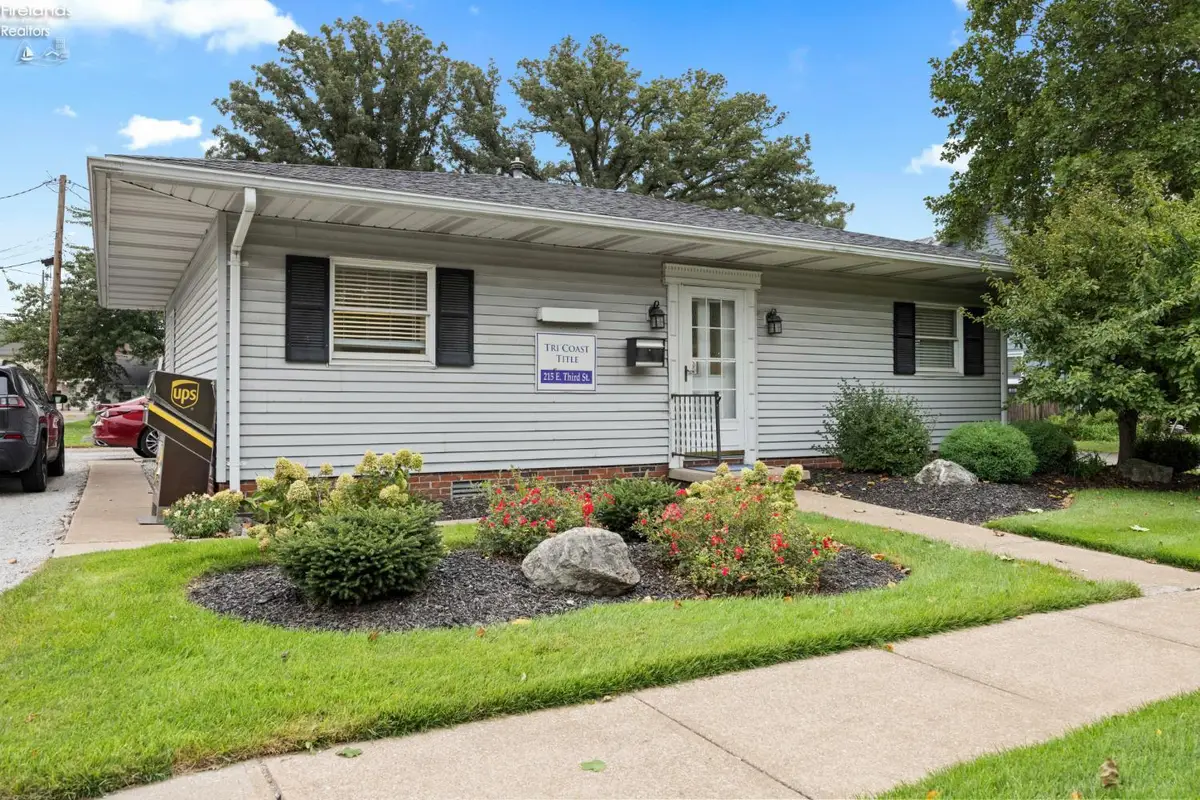 215 E 3rd Street, Port Clinton, OH 43452 - #1
