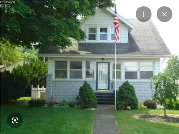 607 W Main Street, Bellevue, OH 44811