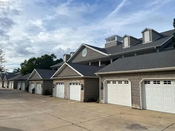2804 Whispering Shores Drive, Vermilion, OH 44089