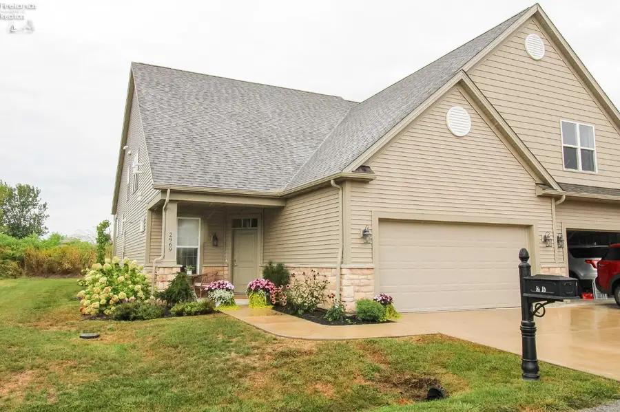 2969 S Waterside Court, Marblehead, OH 43440 - #2