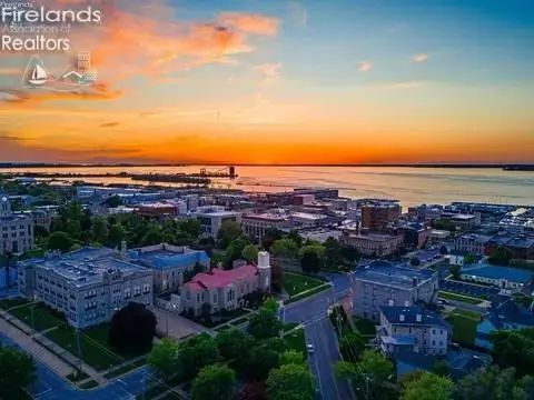 532 Hancock Street, Sandusky, OH 44870 - #3
