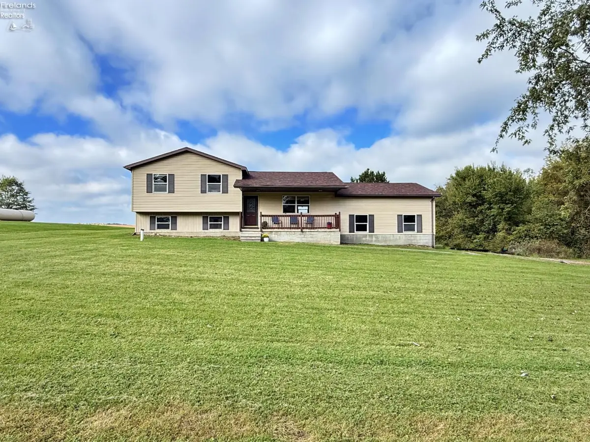 122 S County Road 17, Tiffin, OH 44883 - #1