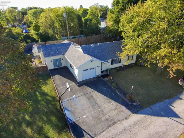 2058 Skyline Drive, Marblehead, OH 43440