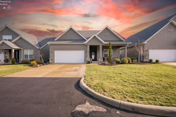 4070 Coventry Circle, Huron, OH 44839