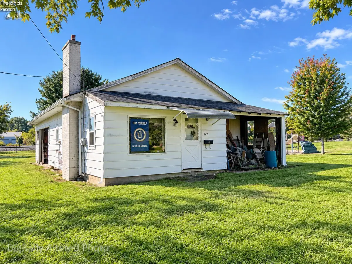 329 Randall Avenue, Bellevue, OH 44811 - #1