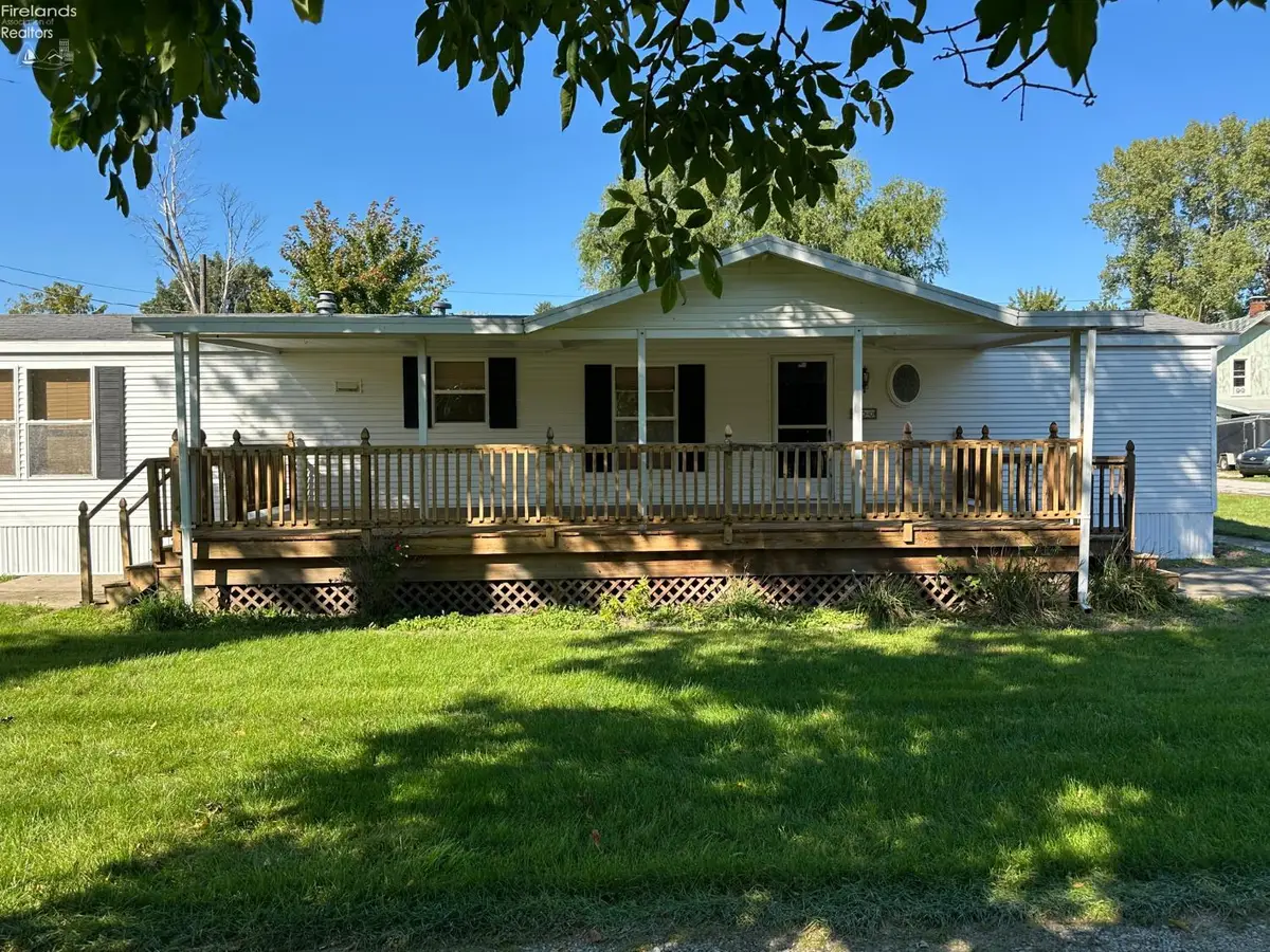 200 N Ontario Street, Lacarne, OH 43439 - #1