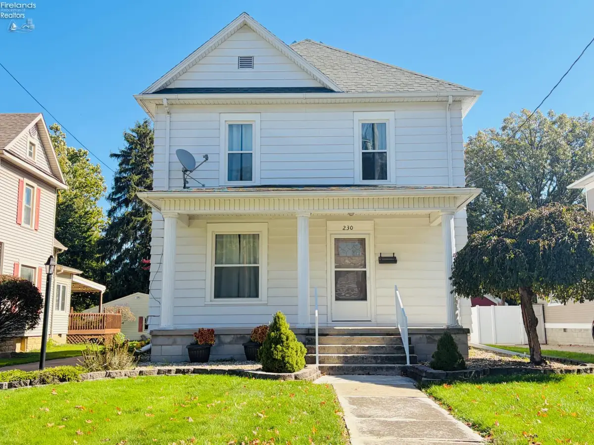 230 Euclid Avenue, Bellevue, OH 44811 - #1