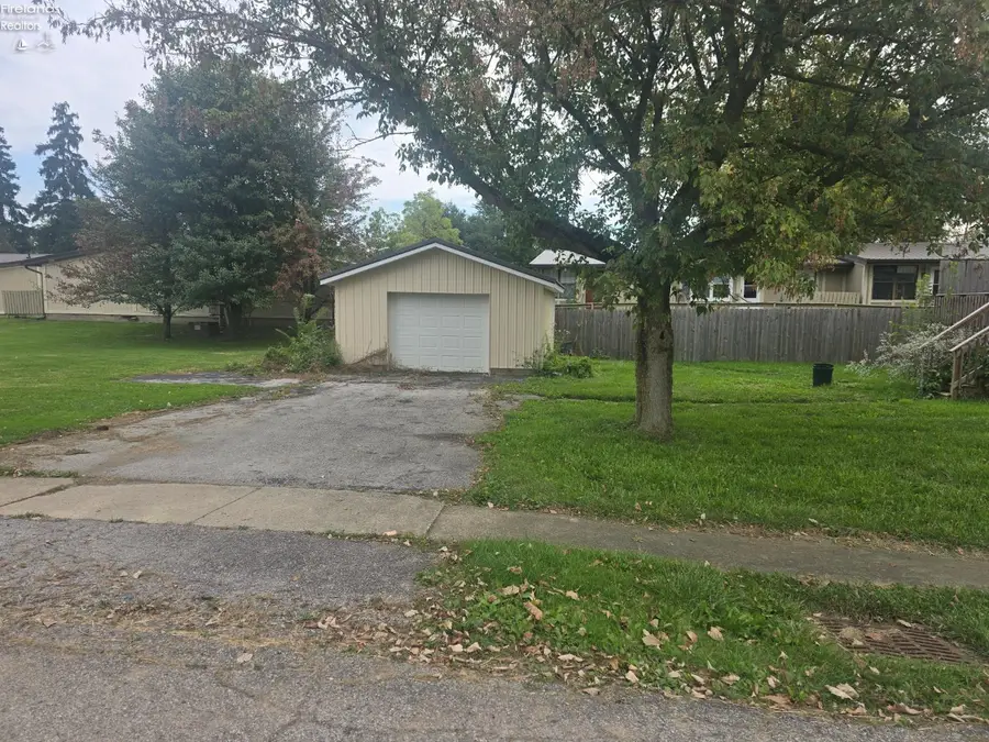 113 3rd Street, New London, OH 44851 - #2