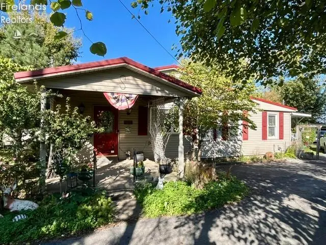 7810 Hayes Ave, Sandusky, OH 44870 - #1