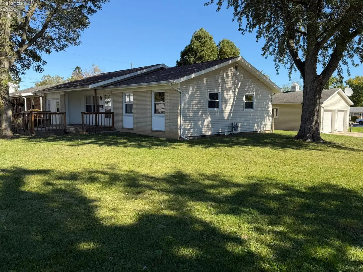 64 Henry Street, Tiffin, OH 44883 - #1