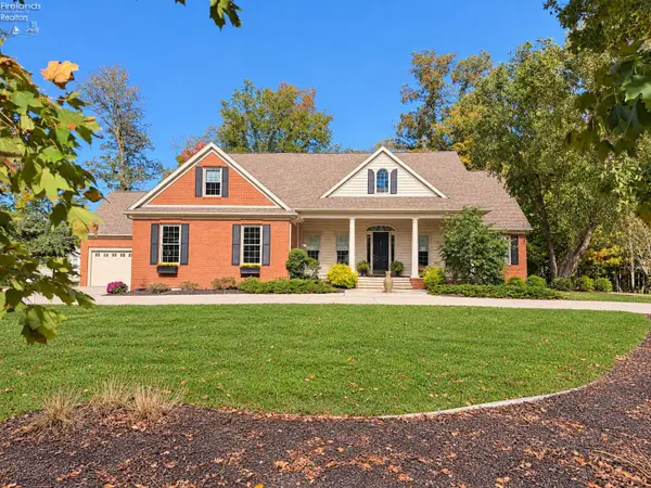 7370 Red Hawk Drive, Findlay, OH 45840
