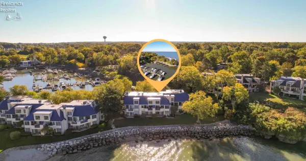 4290 Marin Boulevard #C, Port Clinton, OH 43452