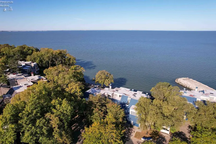 4290 Marin Boulevard #C, Port Clinton, OH 43452 - #3