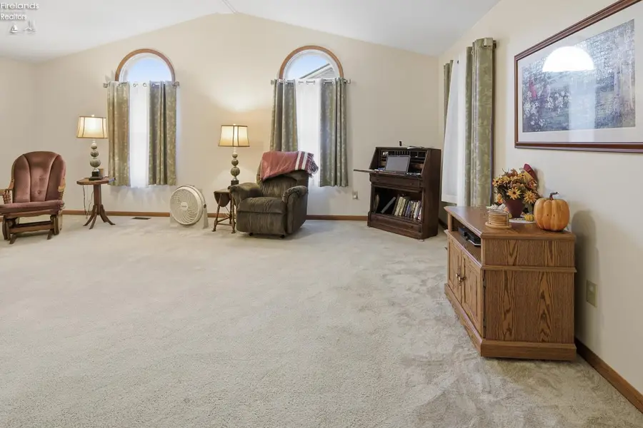 26 Katlyn Drive, Fremont, OH 43420 - #3