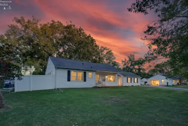 5011 Leavitt Road, Lorain, OH 44053