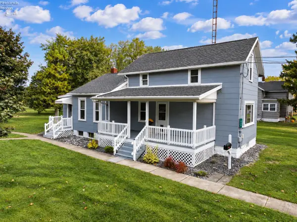 434 White Road, Fremont, OH 43420