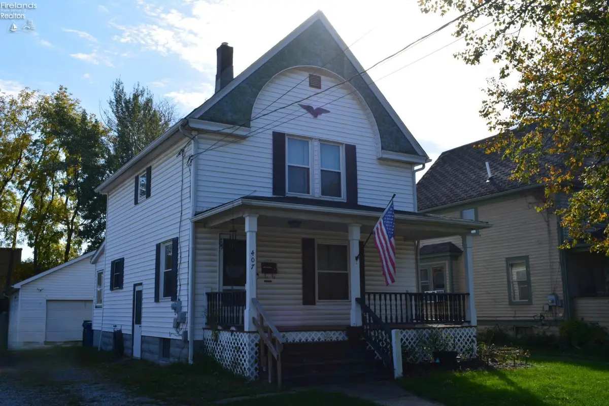 407 W Herrick Avenue, Wellington, OH 44090 - #1