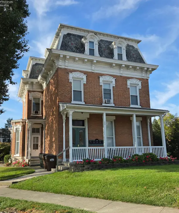 15 Adams Street, Tiffin, OH 44883