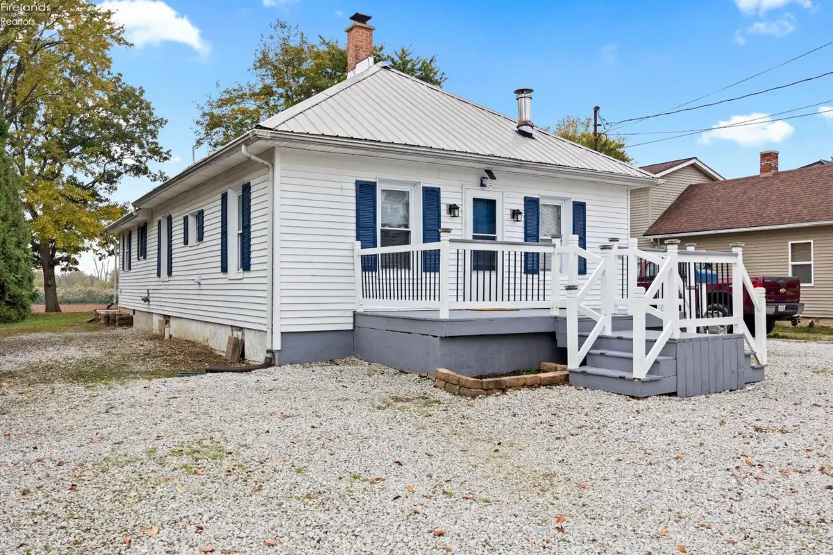 253 Portage Street, Oak Harbor, OH 43449 - #1