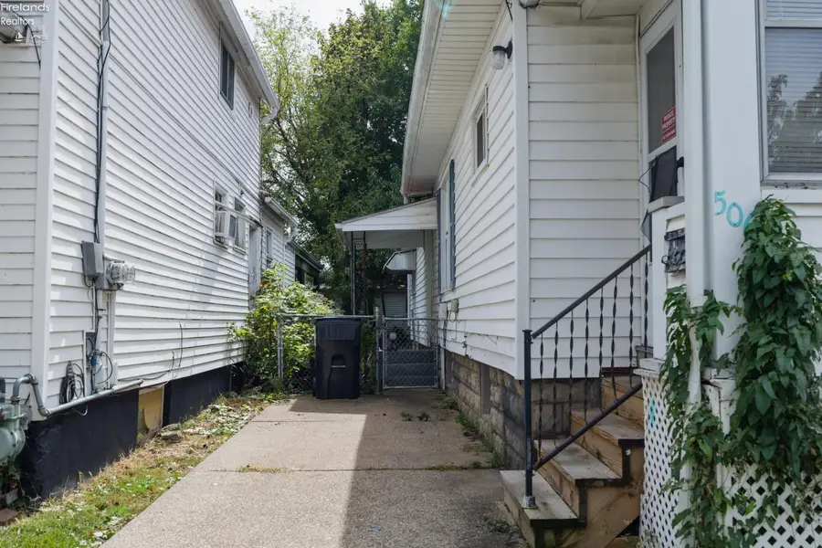 506 Dewey Street, Sandusky, OH 44870 - #3