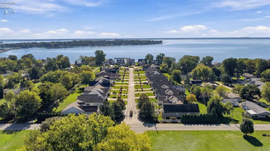 2050 S Bailiwick Lane, Marblehead, OH 43440 - #2