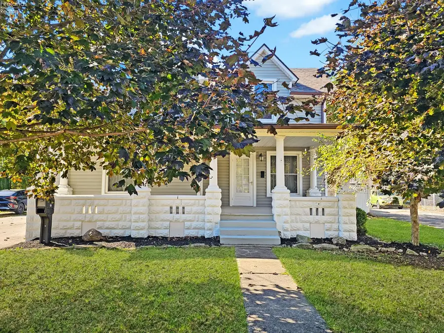 129 S Mulberry Street, Clyde, OH 43410 - #3